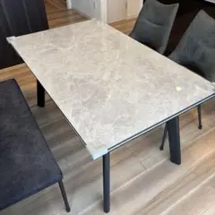 ダイニングテーブルセラミック