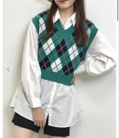 イング INGNI アーガイル柄ニットベスト　白シャツ　グリーン　緑色　春服