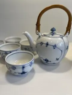 2025年最新】ロイヤルコペンハーゲン 急須の人気アイテム - メルカリ