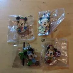 ディズニー ミッキー ピンバッジ 4種セットのサムネイル