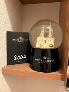【非売品】2個セット！モエ・エ・シャンドン王冠LED光るボトルキャップ 希少 モエ・エ・シャンドン 王冠型 ボトルキャップ LEDライト - メルカリ