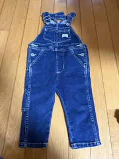 Item thumbnail for item db50268e-a7d0-41af-90e4-ae583899c595