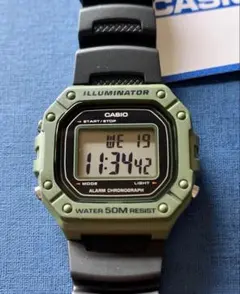 カシオ デジタル腕時計　海外モデル　新品　ミリタリーカラー　お祝い　プレゼントのサムネイル