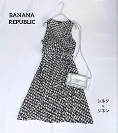 美品 バナナ・リパブリック シルク×リネンのカシュクールドレス XS 総柄のサムネイル