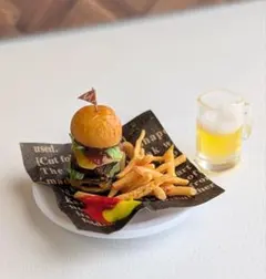 アメリカン風 ミニチュアバーガープレート（ビール付き）