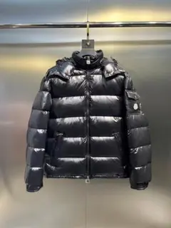 モンクレールMONCLERの大人氣ダウンジャケットですV