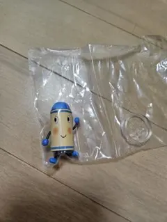 ならぶんです　カプセルトイ　くれよんのくろくん　あおくん