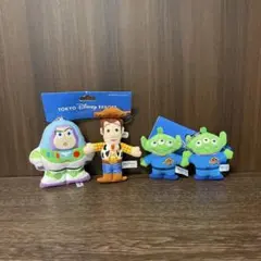 【未使用品】ディズニーリゾート　トイストーリー　ぬいぐるみバッジ　キーホルダー