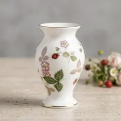 2026年最新】WEDGWOOD 花瓶・フラワースタンドの人気アイテム - メルカリ