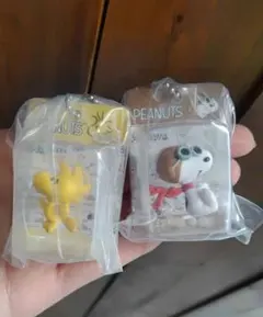 スヌーピー　ガチャ　スヌーピー ウッドストック カプセルトイ　２点