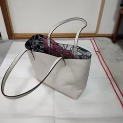 Item thumbnail for item 041dc2eb-45ee-412b-8eca-fcc08e45f715