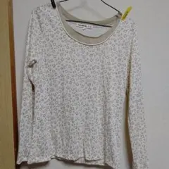 Cutie Blonde 花柄長袖Tシャツ