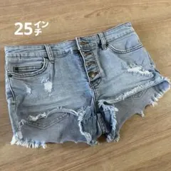 レディース　BILLABONG ダメージ加工ショートパンツ　25インチのサムネイル