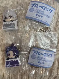 ガチャ　ブルーロック　きゃらっくおでかけフィギュア　御影玲王　凪誠士郎　２点