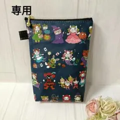 オーダー品 おとぎ話ネコ 総柄 ラミネートポーチ - メルカリ