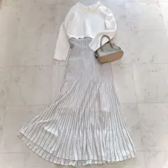 美品　近年　CELFORD(セルフォード)襟付き プリーツニットワンピース