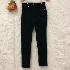 ★GU★ジーユー スキニーパンツ【M】ズボン ストレート 浅股 67 黒