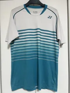 バドミントンユニフォーム　ストライプ柄　石川背面