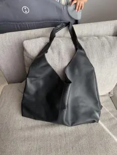 新品未使用　ブラックトートバッグ 合成皮革