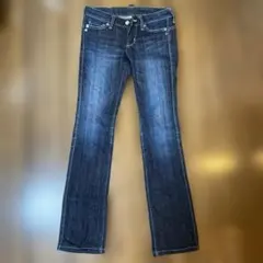 ダークデニム ストレートジーンズ　ボブソン