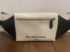 BALENCIAGA キャンバス ボディバッグ ウエストポーチ - メルカリ
