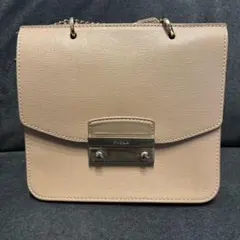 FURLA ピンクショルダーバッグ