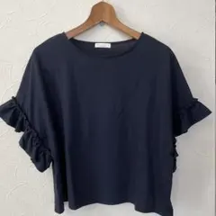 earth music&ecology フリル袖 ネイビー トップス 半袖