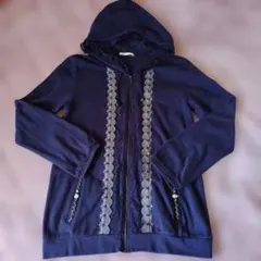 axes femme ネイビー フード付きパーカー レース装飾