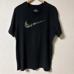 NIKE ナイキDRI-FIT Tシャツ XL ブラック　黒 迷彩柄スウォッシュのサムネイル