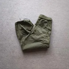ジーユー スーパーワイドカーゴパンツ オリーブ グリーン 緑 Mのサムネイル