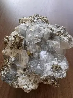 水晶共生 チャルコ パイライト 鉱物標本 - メルカリ