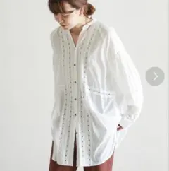ノンブルアンペール　刺繍　ブラウス　マタニティにものサムネイル