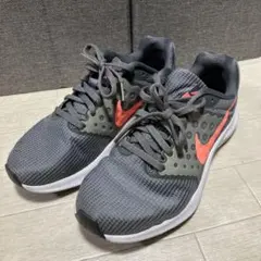 Item thumbnail for item 199226d1-f5b4-41cc-a494-e4c4a256ed9e