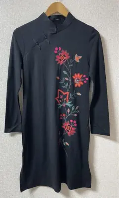 TABASA タバサ　チャイニーズワンピ　刺繍　ウール　チュニック　中古