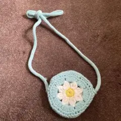 花モチーフの水色ポシェット