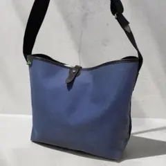 ブレディー　ショルダーバッグ　アローズ　ネイビー　KINROSS キンロスのサムネイル