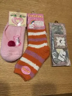 ふわふわ　ルームソックス 23-25cm フットカバー　レースのカバーソックス