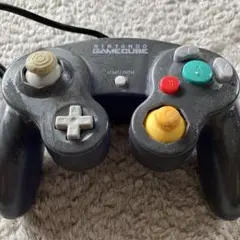 Nintendo GameCube コントローラー 有線　紫