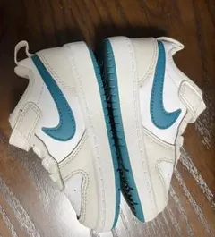 NIKE ベビー スニーカー ベルクロ