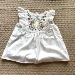 グローバルワーク　ホワイトフリル花柄刺繍チュニック　size90〜100