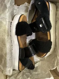 ugg ファーサマーサンダル