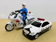 トイコー　サウンドポリスバイク白バイ　クラウンパトカー 緊急車両はたらくくるま