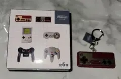 ニンテンドーミュージアム　ゲームハードキーホルダー　ファミコン