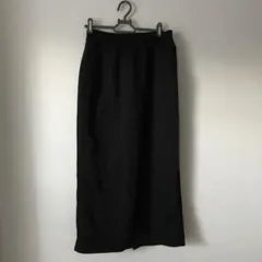 GU.黒 スリット入り タイトスカート 裏起毛