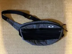 OAKLEY ESSENTIAL SLING 4.0のサムネイル
