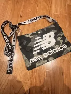 New Balance サコッシュ カモフラ柄のサムネイル