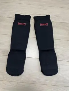 ZHEHGTU ボクシングレッグサポーター 黒　S