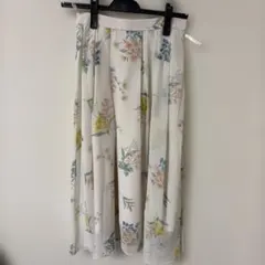Noela 花柄 フレアロングスカート
