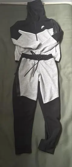 NIKE テックフリース テックヤンパト着用 - メルカリ