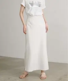 ラルータ　綿麻混ストレッチナロースカート